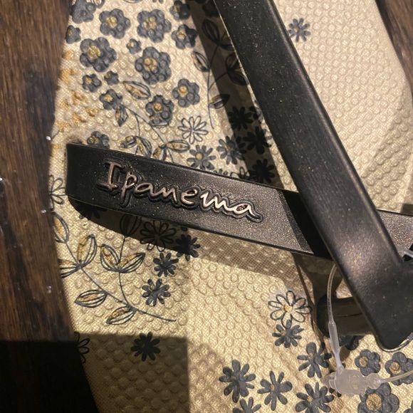 Ipanema Flip Flops Sandal - Picture 2 of 4